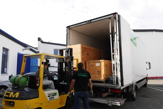 No Pain No Game &ndash; truck loading