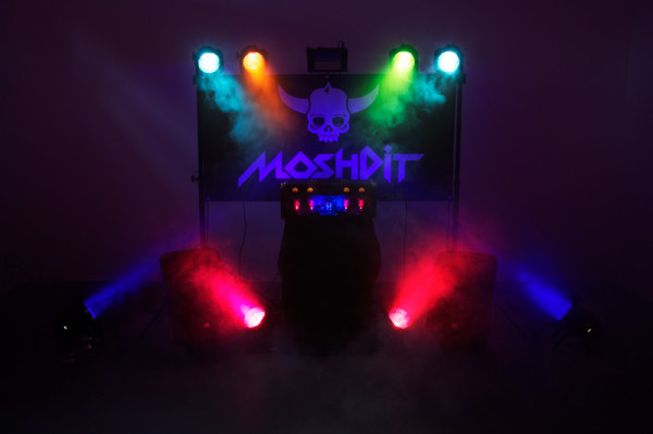 MoshPit | Photo: //////////fur////